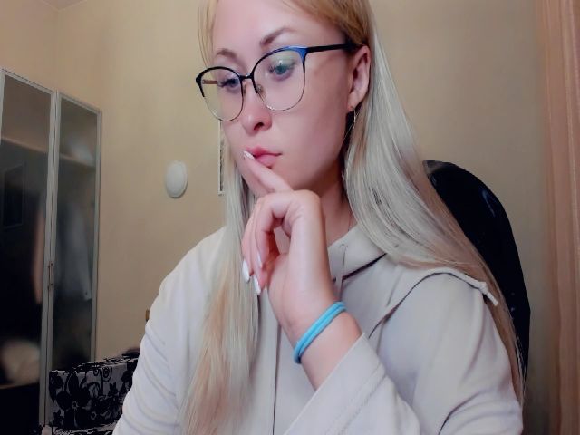 Live sex webcam photo for Mistress_Eva_ #269171231