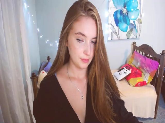 Live sex webcam photo for NikkySonge #269171994