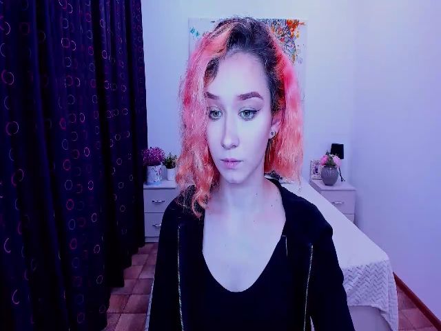 Live sex webcam photo for FionaClassy #269176190