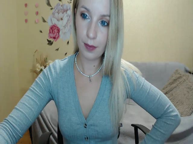 Live sex webcam photo for Amy_CuteBambi #269175607