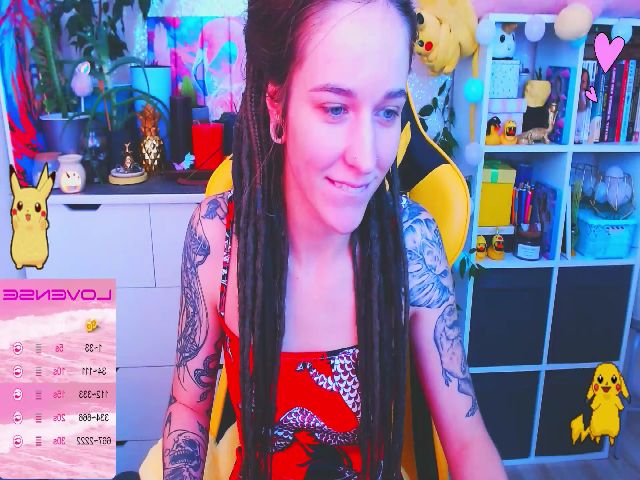 Live sex webcam photo for JinjerMoon #269171529