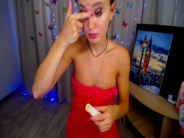 Live sex webcam photo for HelenAmour #269171258