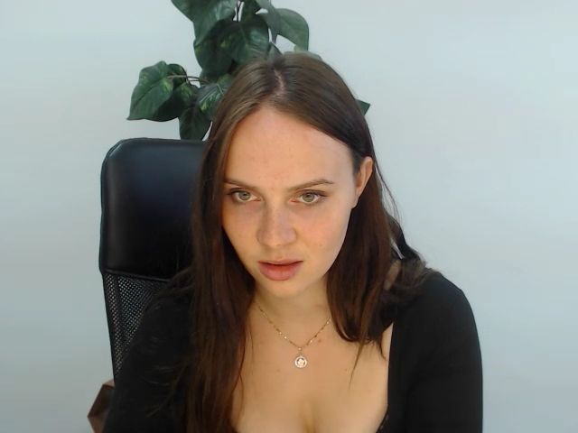 Live sex webcam photo for KendraLei #269171132