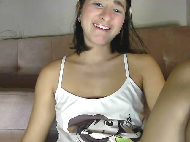 Live sex webcam photo for Sarita30 #269171119