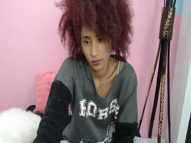 Live sex webcam photo for Dee_ebony #269170985