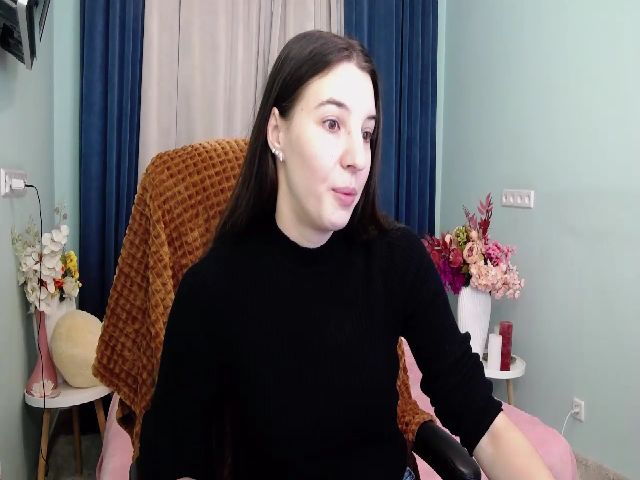 Live sex webcam photo for XRoxxxy #269170028