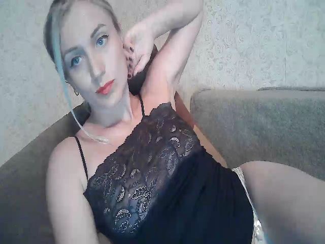 Live sex webcam photo for KisssMalinka #269178946