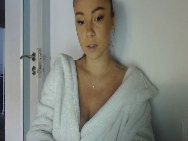 Live sex webcam photo for NoMoreSugar #269168507