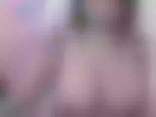 Live sex webcam photo for MollyPatrick2 #269165566