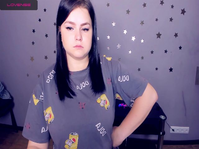 Live sex webcam photo for Sinnarey #269171391