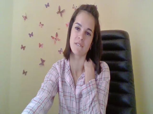Live sex webcam photo for Lillian_N #269176748