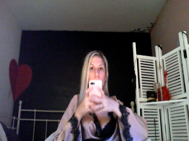 Live sex webcam photo for Marvel33 #269170716