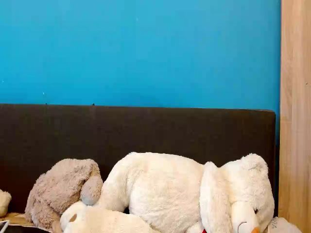 Live sex webcam photo for Mayalovegames #269171582