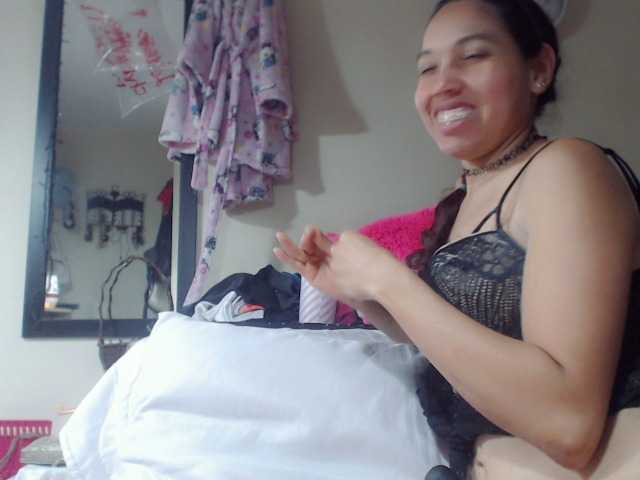 Live sex webcam photo for abby-camstar #269172603