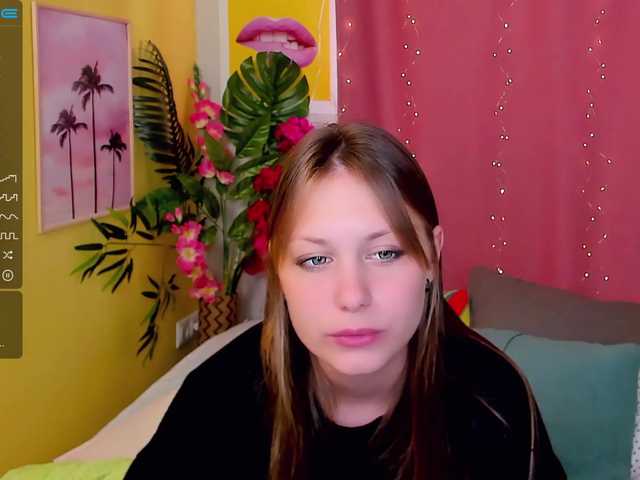 Live sex webcam photo for ShellyBelli #269168683