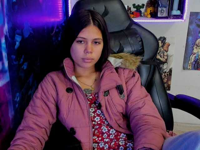 Live sex webcam photo for XCrislerSweet #269172723