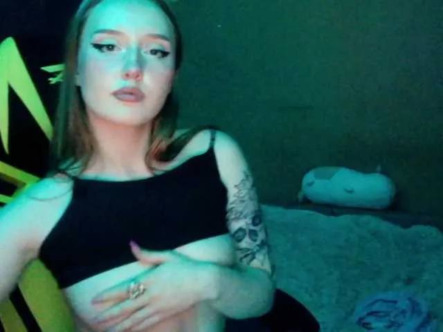 Live sex webcam photo for EMO4ukca #269177126