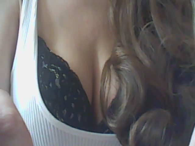 Live sex webcam photo for RyugaFontaine #269173835