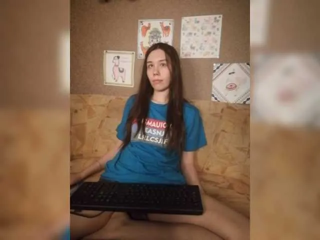 Live sex webcam photo for MoonXLight #269198337