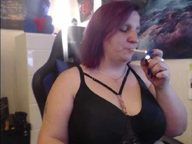 Live sex webcam photo for DrachenLady39 #269198968