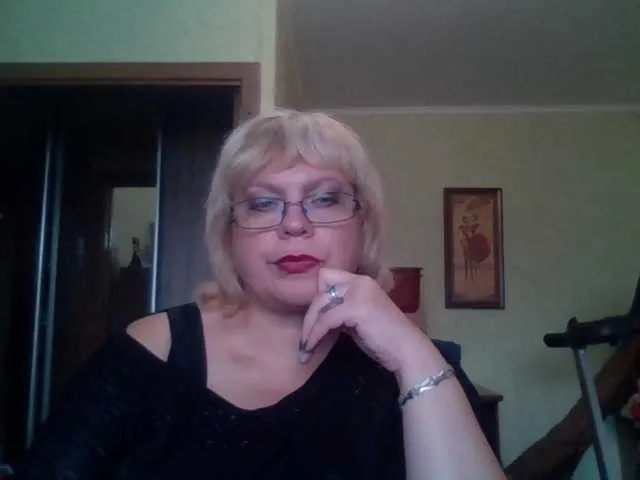Live sex webcam photo for LOLA88888 #269193015