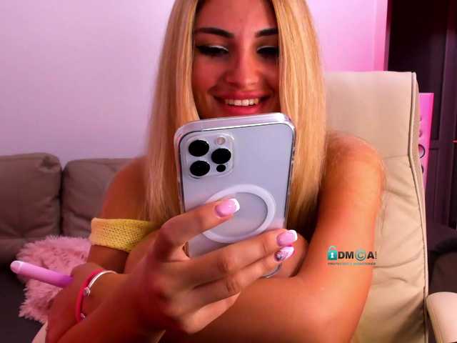 Live sex webcam photo for meow #269197942