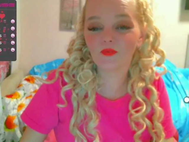 Live sex webcam photo for ChristieRoses #269198434