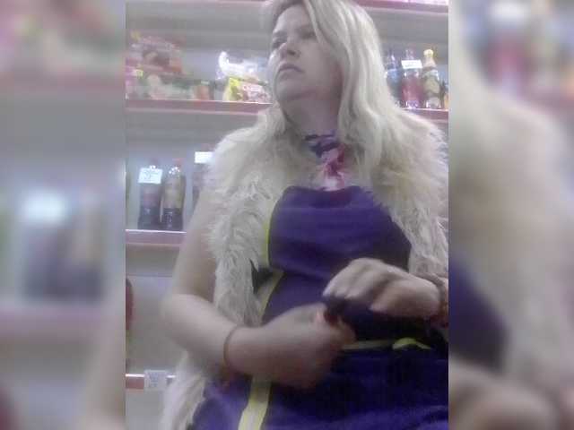 Live sex webcam photo for -Raven40- #269192829