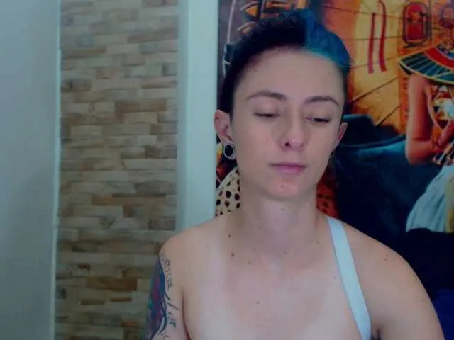 Live sex webcam photo for RedFury1 #269199627