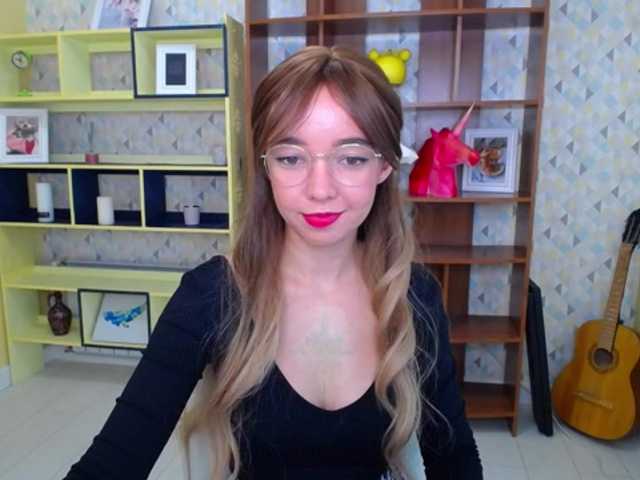 Live sex webcam photo for OutOfControl #269189215