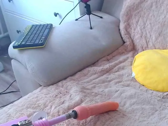 Live sex webcam photo for Sunny-Rose #269188033