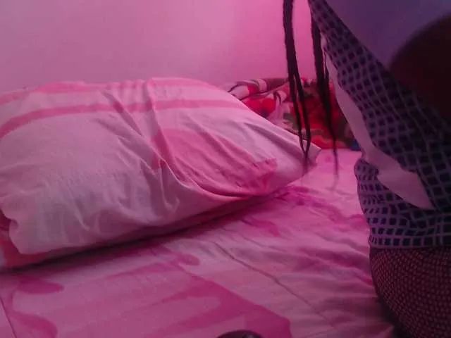 Live sex webcam photo for Daizy-cooper #269199912