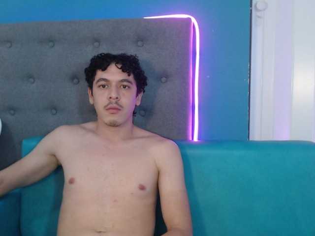 Live sex webcam photo for latin-fantasy #269182897