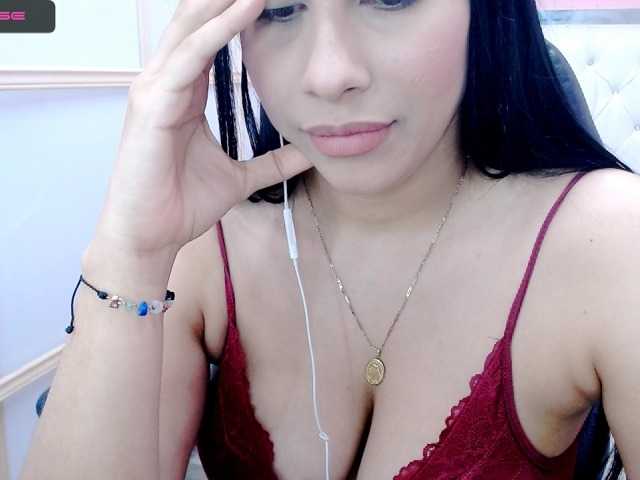 Live sex webcam photo for xPrettyhellen #269183930