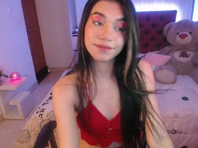 Live sex webcam photo for littlevonne17 #269199733