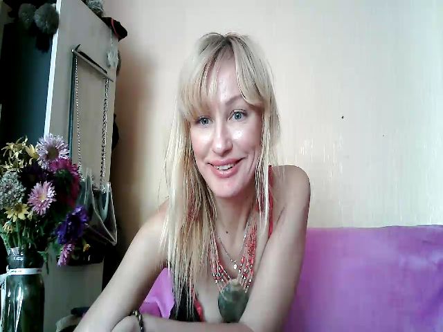 Live sex webcam photo for DashikaBlond #269191026