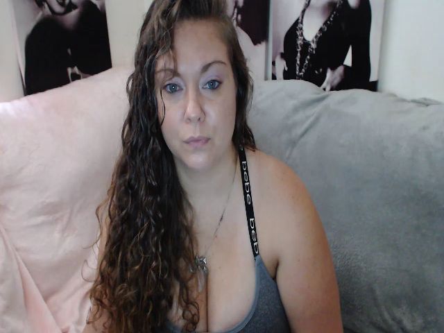 Live sex webcam photo for Kylie_Mcfly #269197645