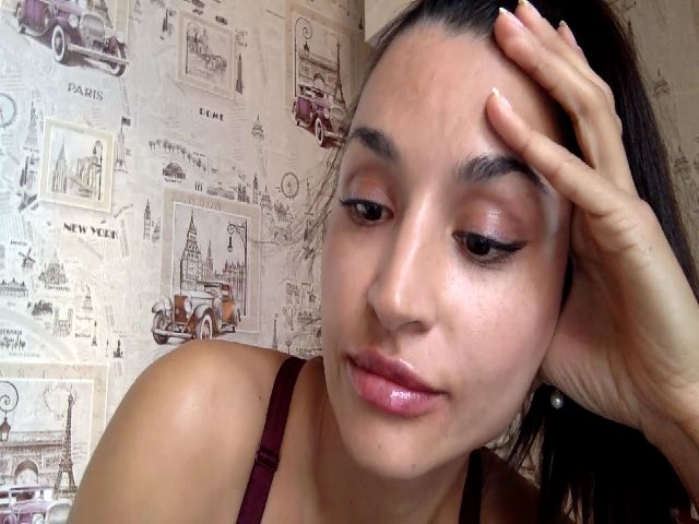 Live sex webcam photo for JolyBoss #269195678