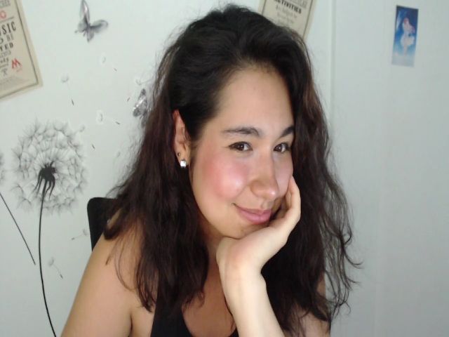 Live sex webcam photo for Jade_leon_ #269203167