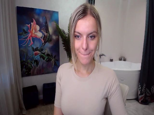 Live sex webcam photo for SolveMysecret #269192032