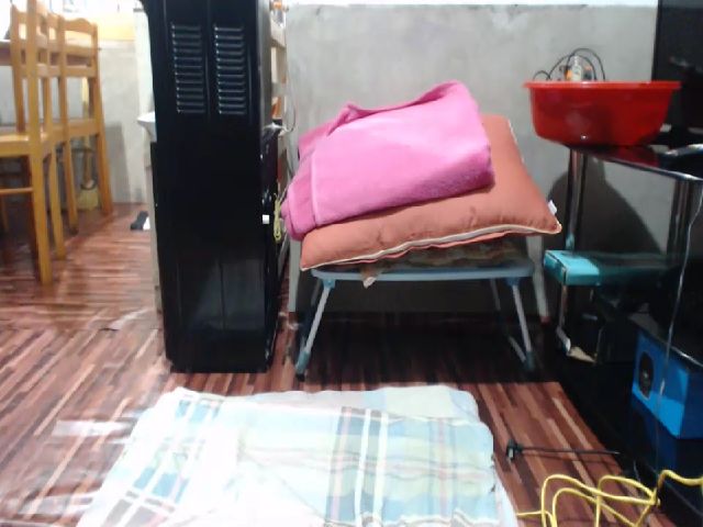 Live sex webcam photo for Beverly_19 #269190333