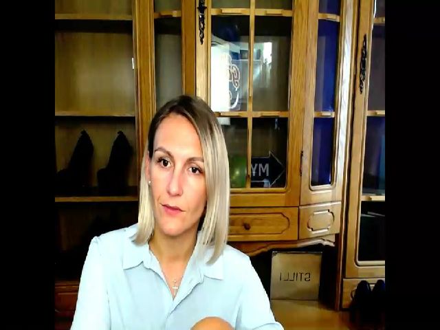 Live sex webcam photo for MiliEsiens #269191944