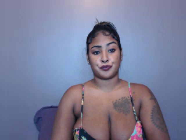 Live sex webcam photo for Sexykayla137 #269193937