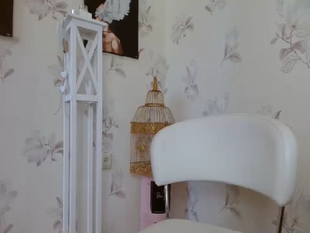 Live sex webcam photo for your_lina18_ #269191640