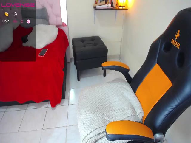 Live sex webcam photo for LESLY_LAURA #269197374