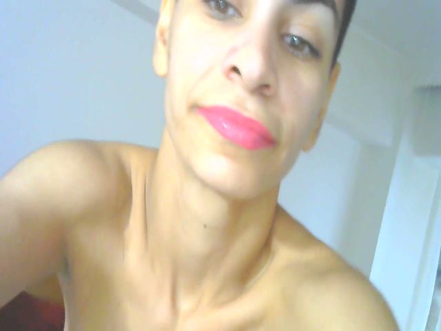 Live sex webcam photo for SONYABRUNETTE #269196390