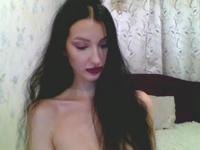 Live sex webcam photo for GirlPlayy #269185914