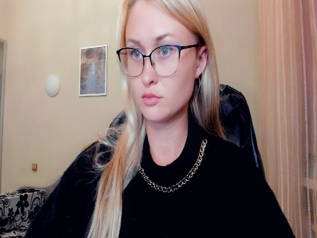 Live sex webcam photo for Mistress_Eva_ #269201519