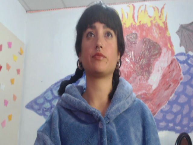 Live sex webcam photo for Dionisiaca #269185492