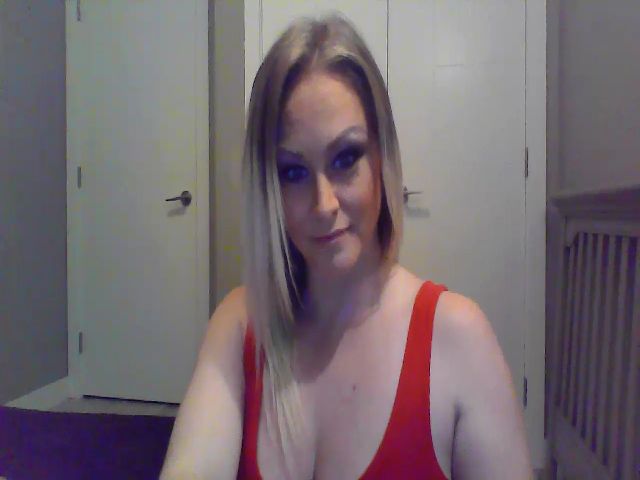Live sex webcam photo for XoTiff #269187972